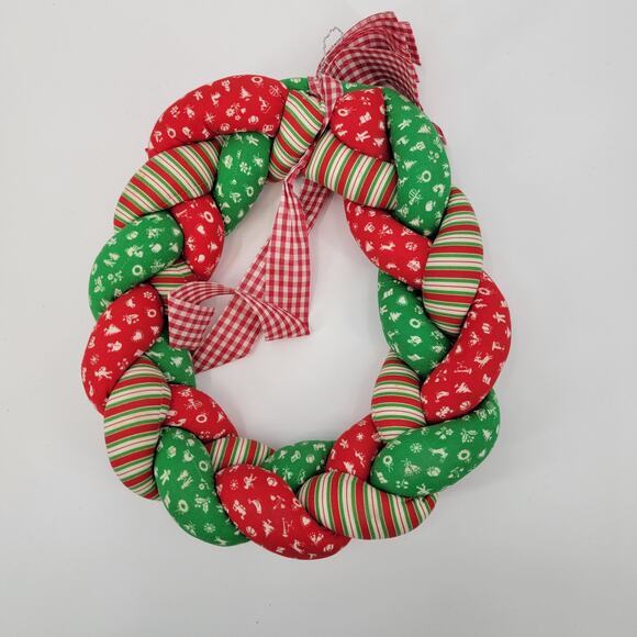 Vintage Cottagecore Christmas Holiday Braided Multipattern Cotton Wreath - Picture 2 of 7